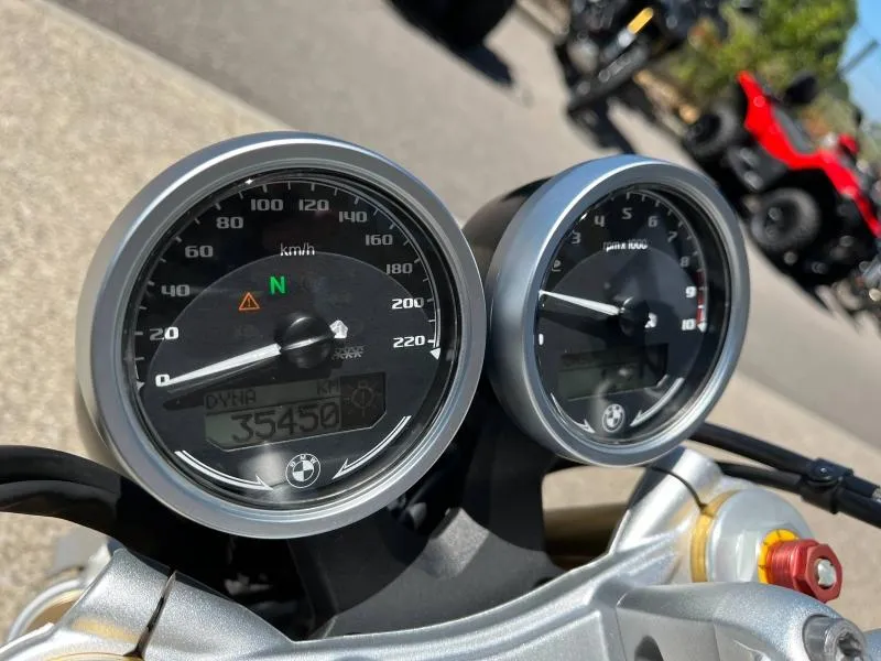 BMW 1200 NineT