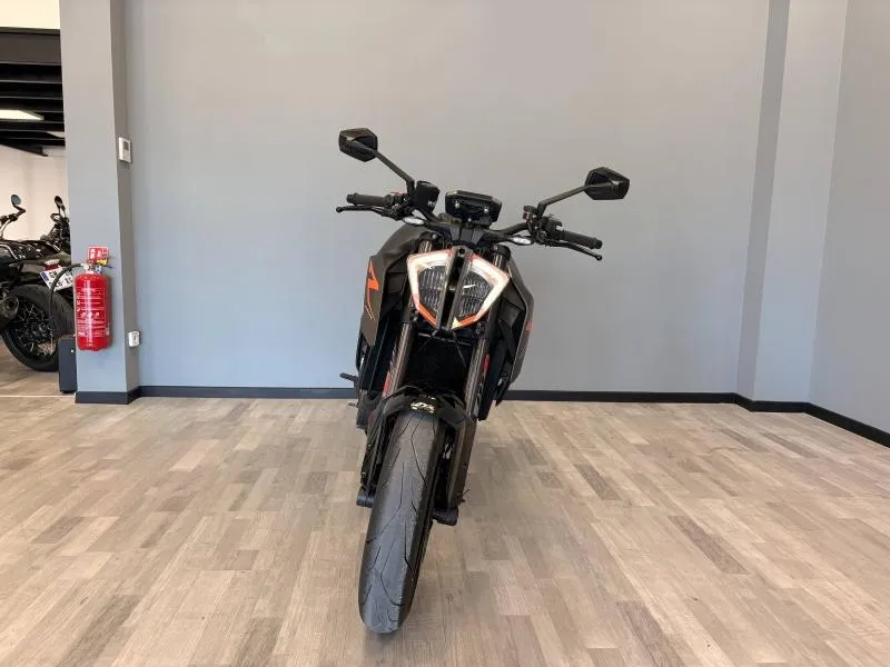 KTM Super Duke 1290 R ABS 2016
