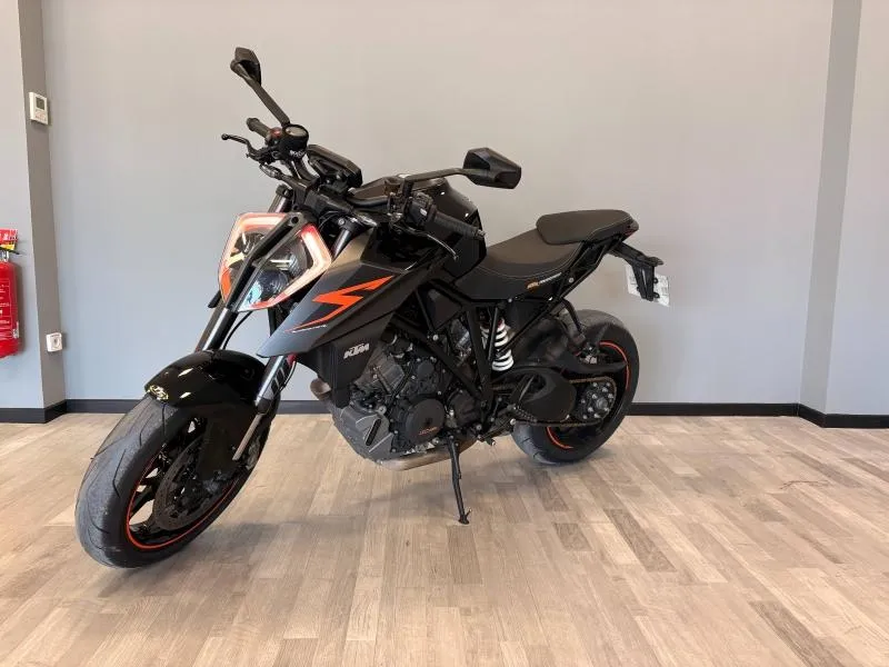 KTM Super Duke 1290 R ABS 2016