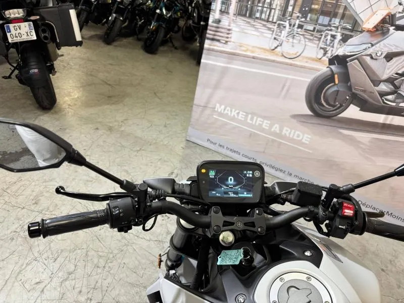 YAMAHA MT-125 125 ABS 2025