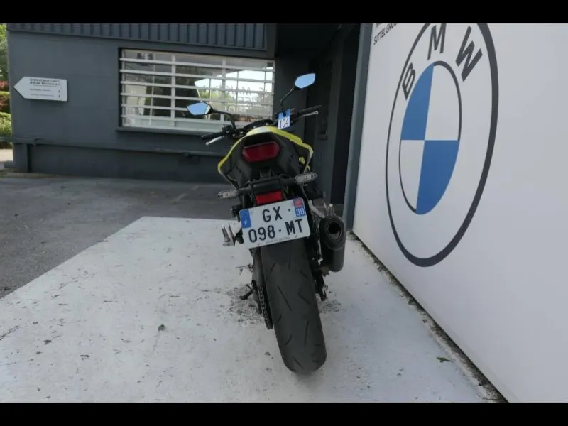 HONDA 750 Hornet A2 + Options