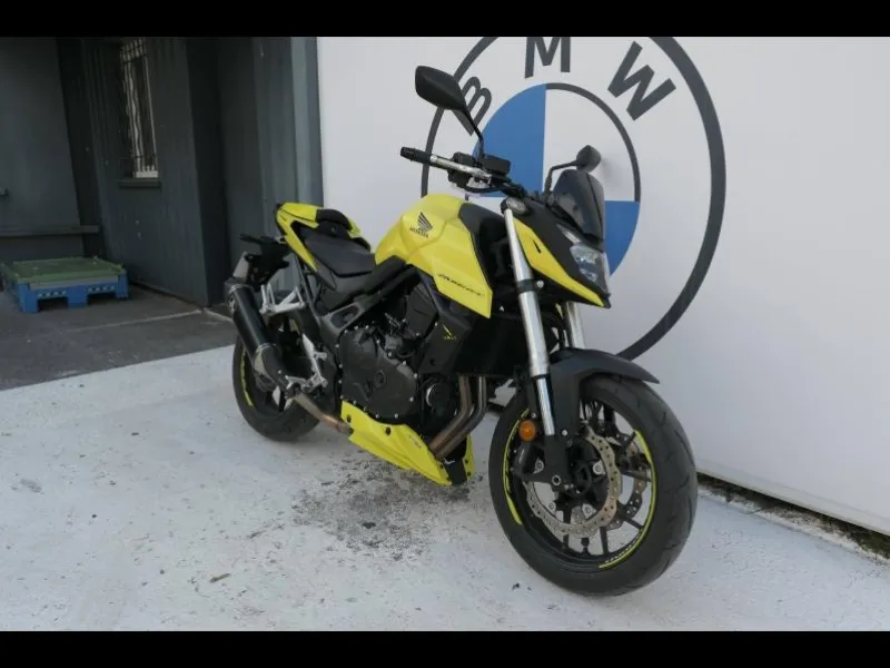 HONDA 750 Hornet A2 + Options