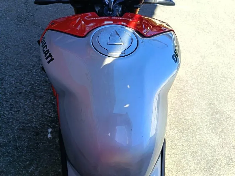 DUCATI 1103 Streetfighter V4 S