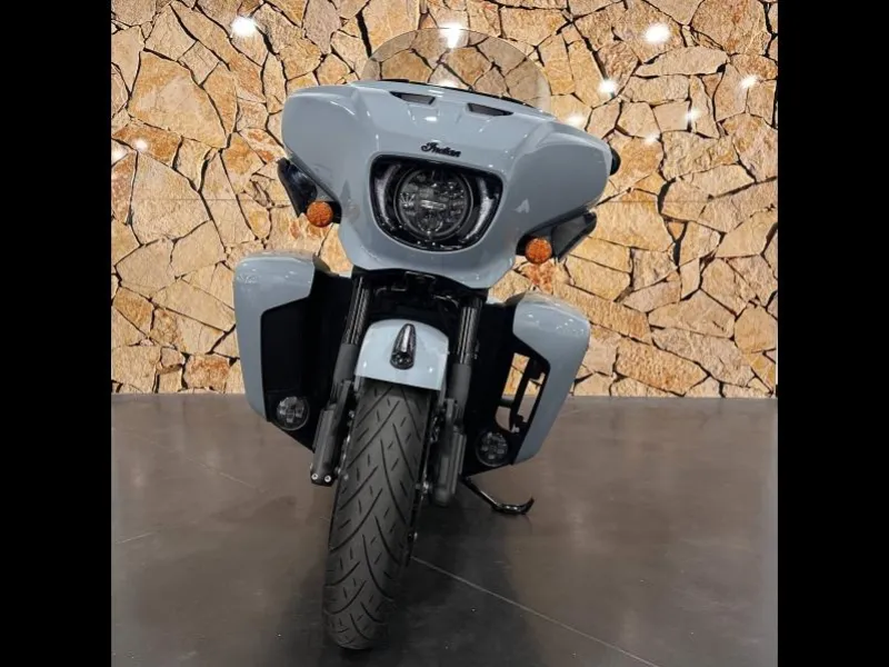 INDIAN ROADMASTER POWERPLUS DARK HORSE