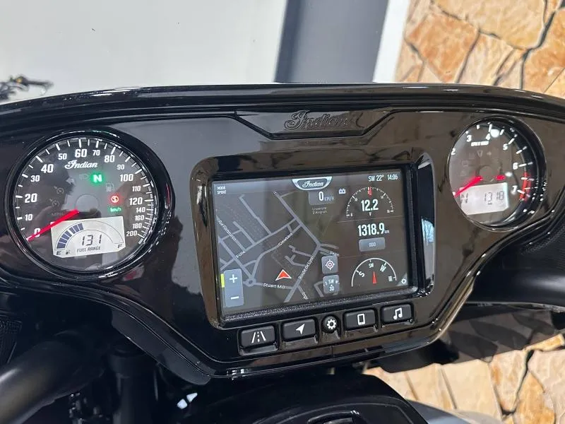 INDIAN ROADMASTER POWERPLUS DARK HORSE