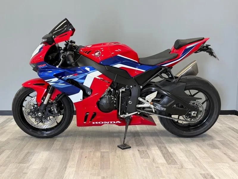 HONDA CBR 1000 RR-R Fireblade 2022