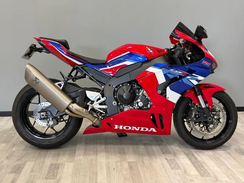 HONDA CBR 1000 RR-R Fireblade 2022