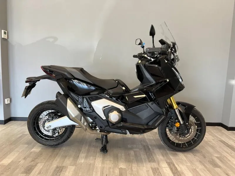 HONDA X-ADV 750