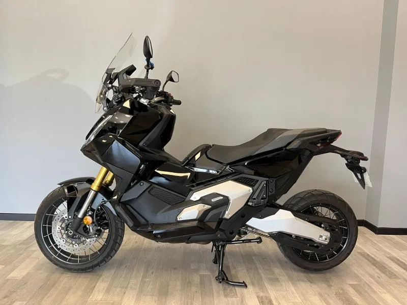 HONDA X-ADV 750