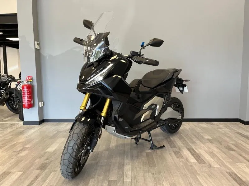 HONDA X-ADV 750