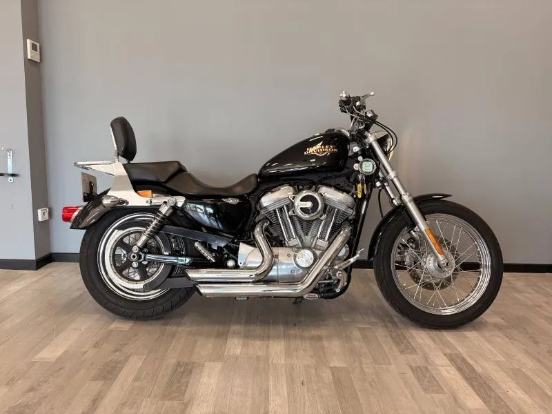 HARLEY-DAVIDSON Sportster XL 883 Low Noir 2009