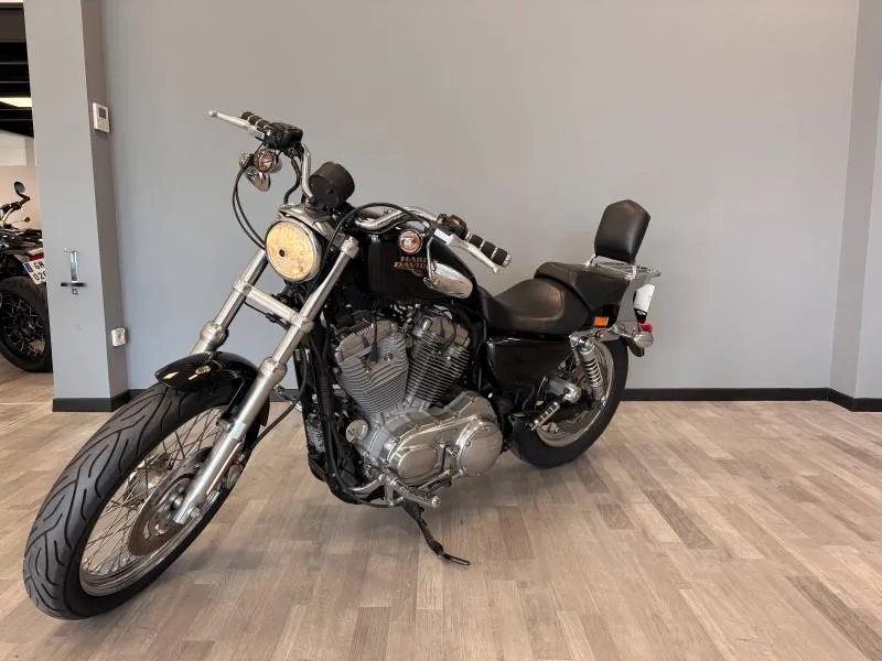 HARLEY-DAVIDSON Sportster XL 883 Low Noir 2009