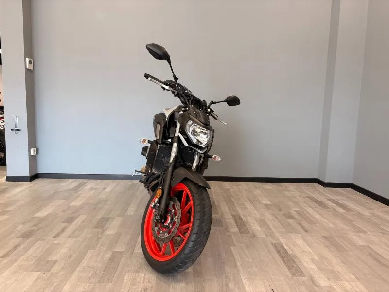 YAMAHA MT-07 700