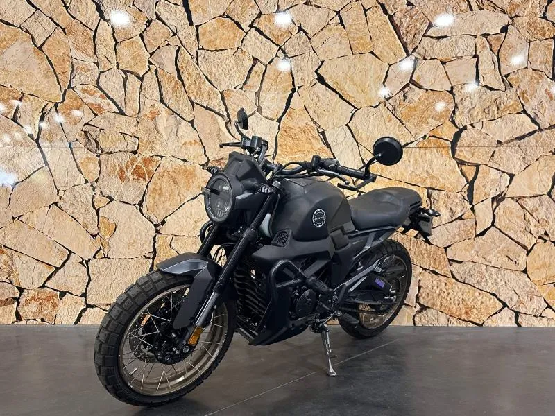 ZONTES Scrambler 125 G