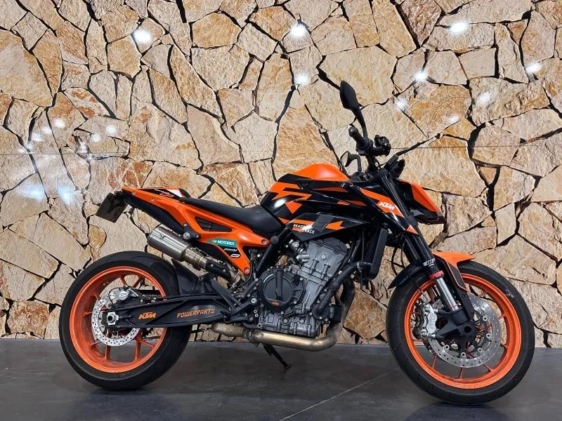 KTM Duke 890 GP