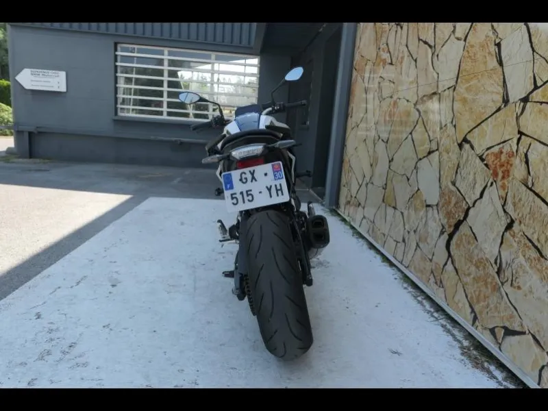 BMW 900 R A2