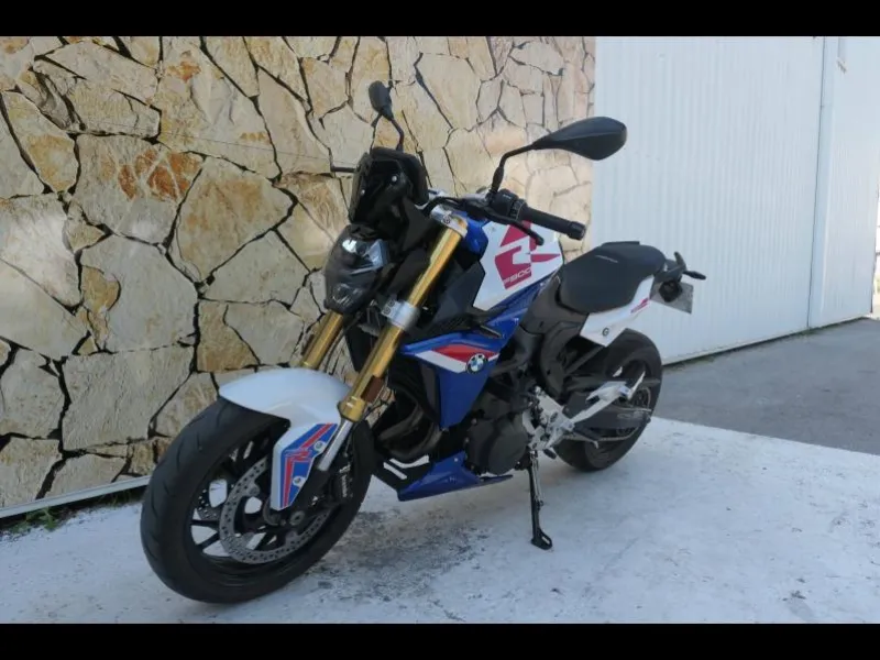 BMW 900 R A2