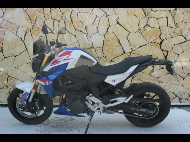 BMW 900 R A2
