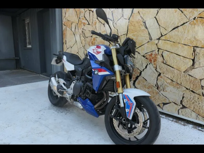 BMW 900 R A2