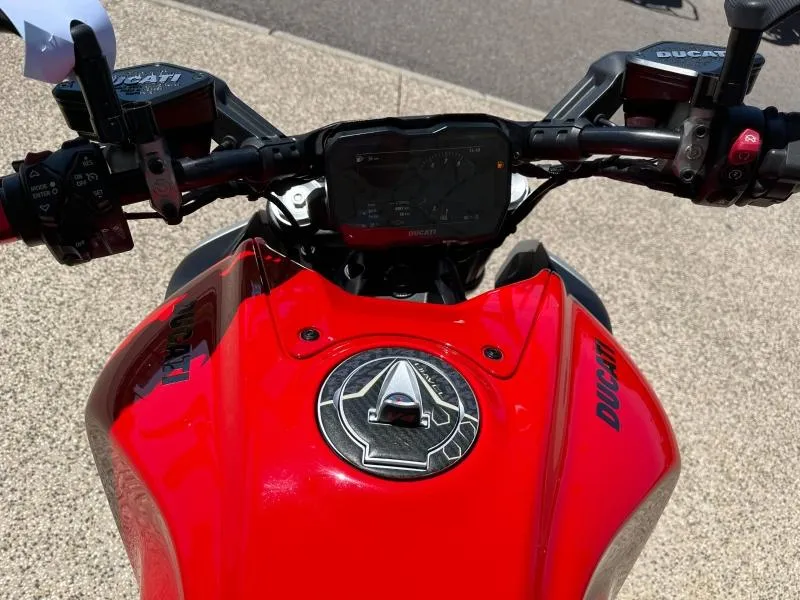 DUCATI 1158 V4 + Pieces carbone