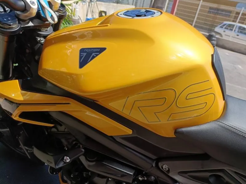 TRIUMPH 765 RS 2023 REVISEE A SAISIR