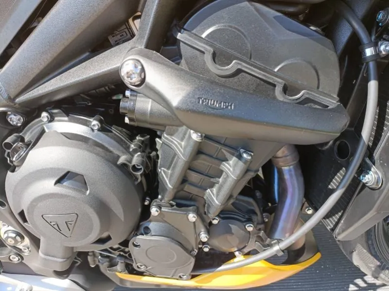 TRIUMPH 765 RS 2023 REVISEE A SAISIR