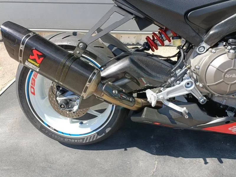 APRILIA RS 660 LIGNE AKRAPOVIC GARANTIE 06/05/2028