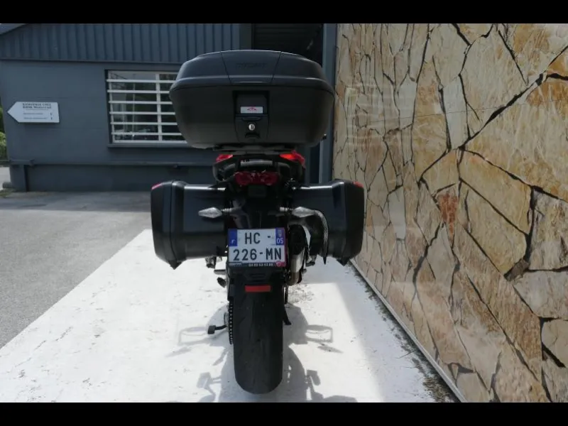DUCATI V4 Pikes Peak + Options