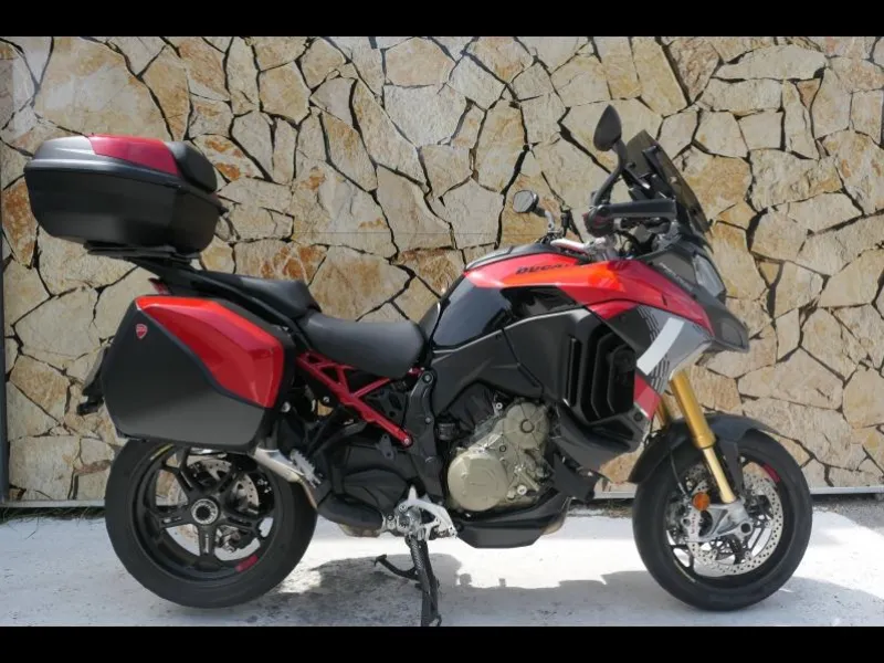 DUCATI V4 Pikes Peak + Options