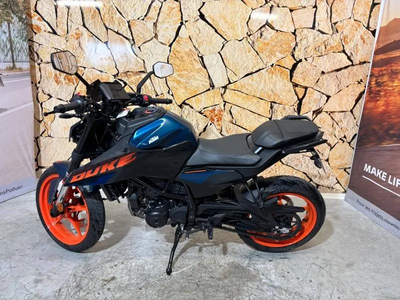 KTM Duke 125 2025