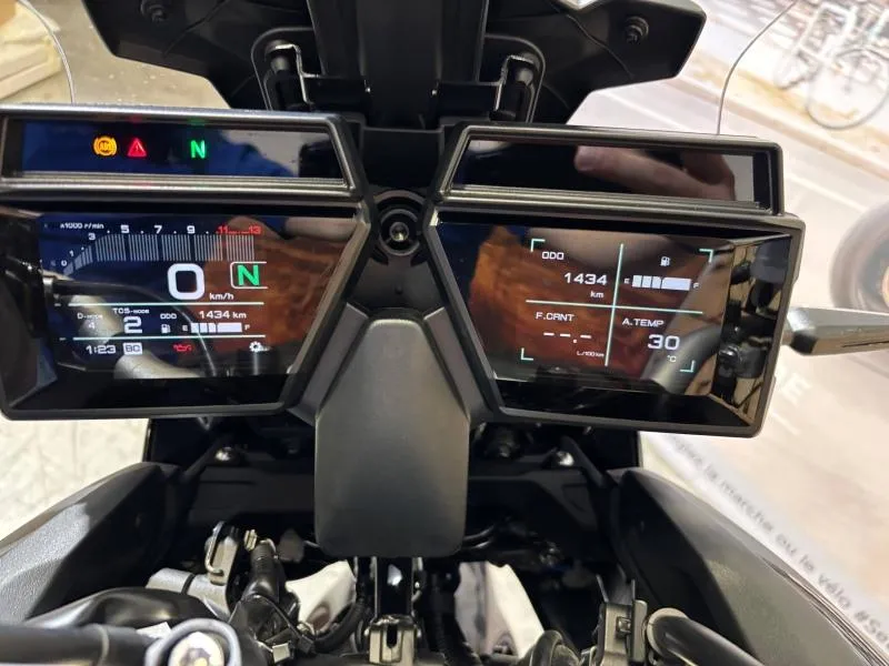YAMAHA Tracer 9 900 2024