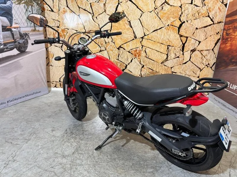 DUCATI Scrambler 800 Icon ABS