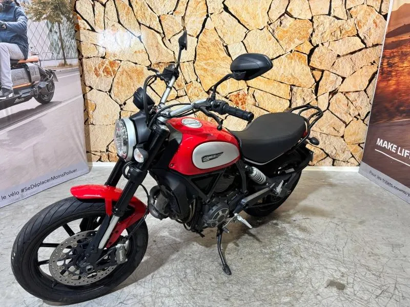 DUCATI Scrambler 800 Icon ABS