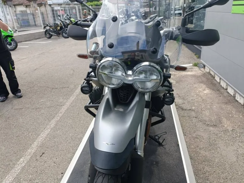 MOTO-GUZZI V85 TT 850 ABS + TC 1ER MAIN REVISEE V 85 TT