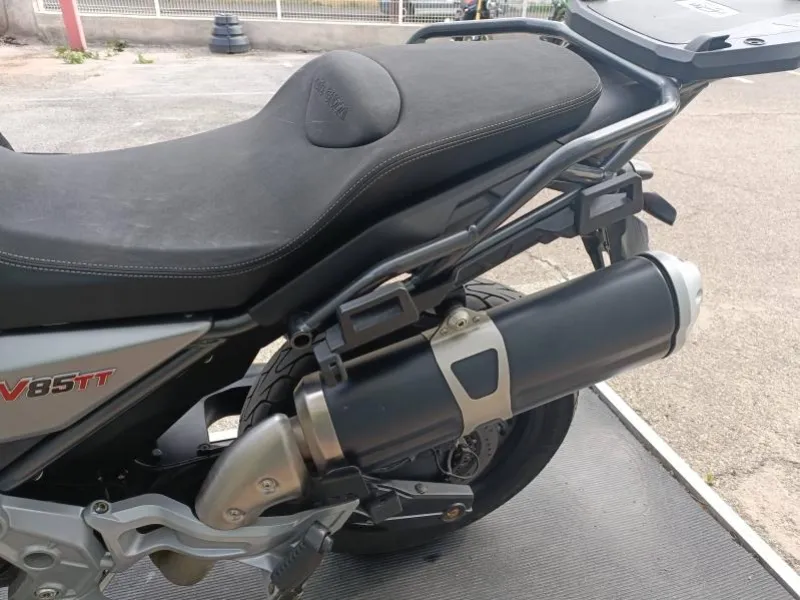 MOTO-GUZZI V85 TT 850 ABS + TC 1ER MAIN REVISEE V 85 TT