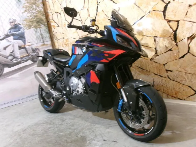 BMW M 1000 XR