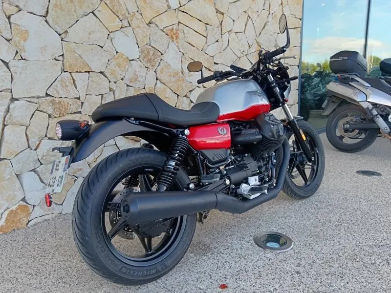 MOTO-GUZZI 850 Stone Corsa