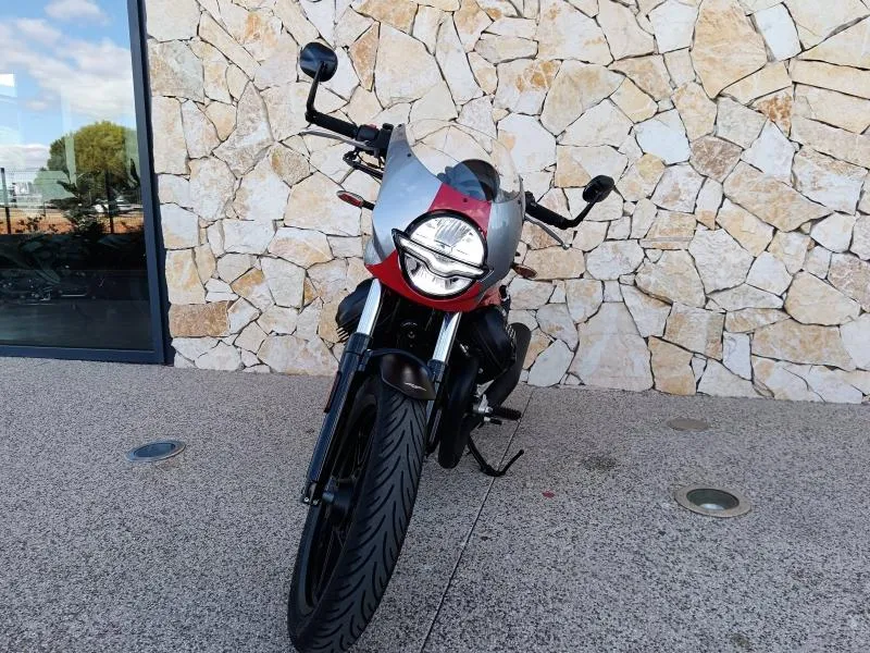 MOTO-GUZZI 850 Stone Corsa