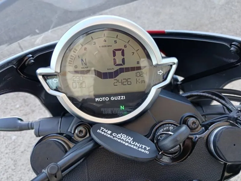 MOTO-GUZZI 850 Stone Corsa