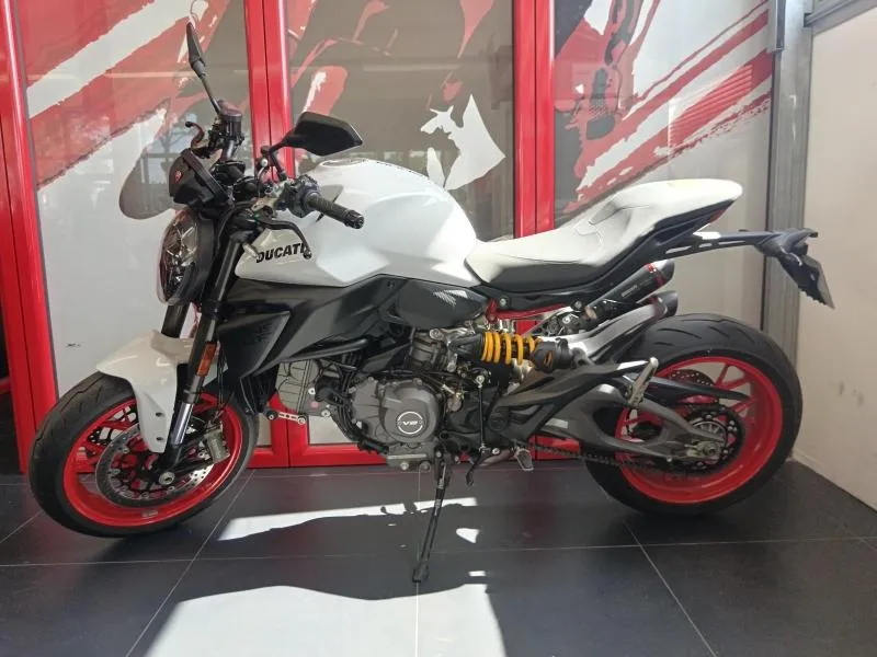 DUCATI V2 890 LIGNE TERMIGNONI OPTIONNELLE
