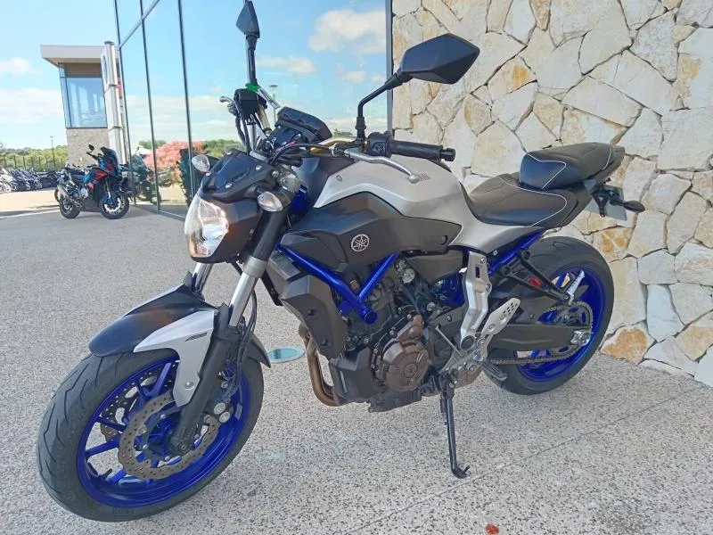 YAMAHA MT-07 700 35kw ABS 2015 A2