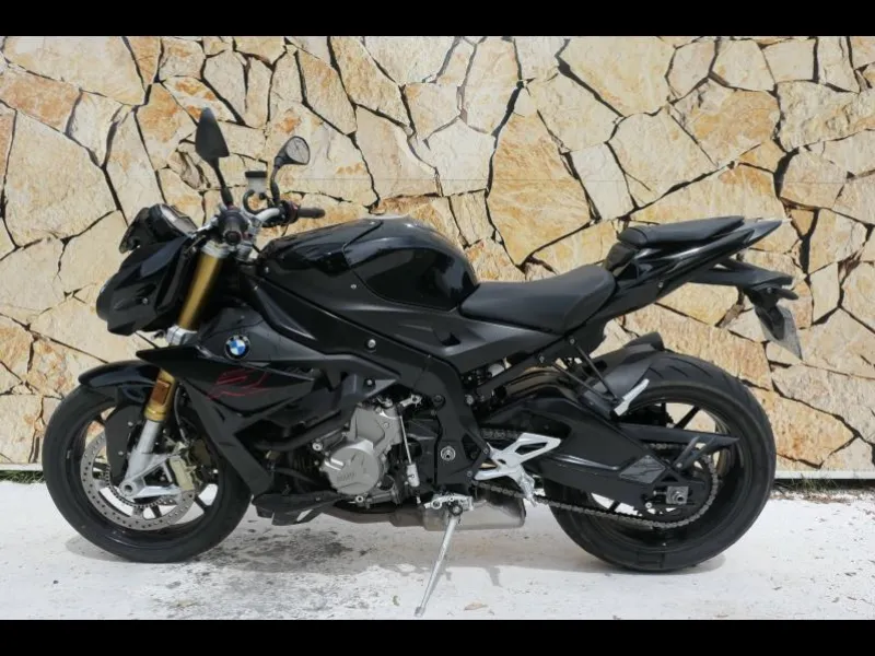 BMW 1000 R Pack Dynamic + Sport