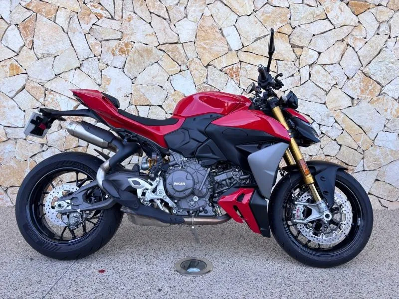 DUCATI 890 Streetfighter V2 S