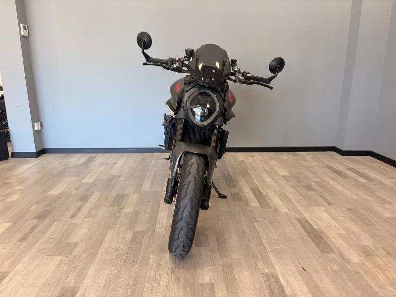 DUCATI Monster 937