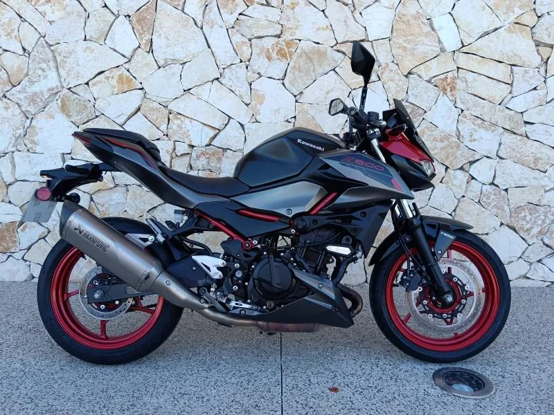 KAWASAKI 500 SE 2024 + pot Akrapovic