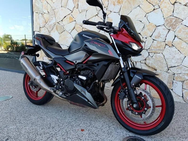 KAWASAKI 500 SE 2024 + pot Akrapovic