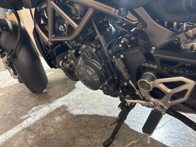YAMAHA Niken GT 900