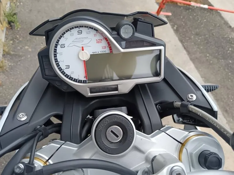 BMW 1000 R Style HP