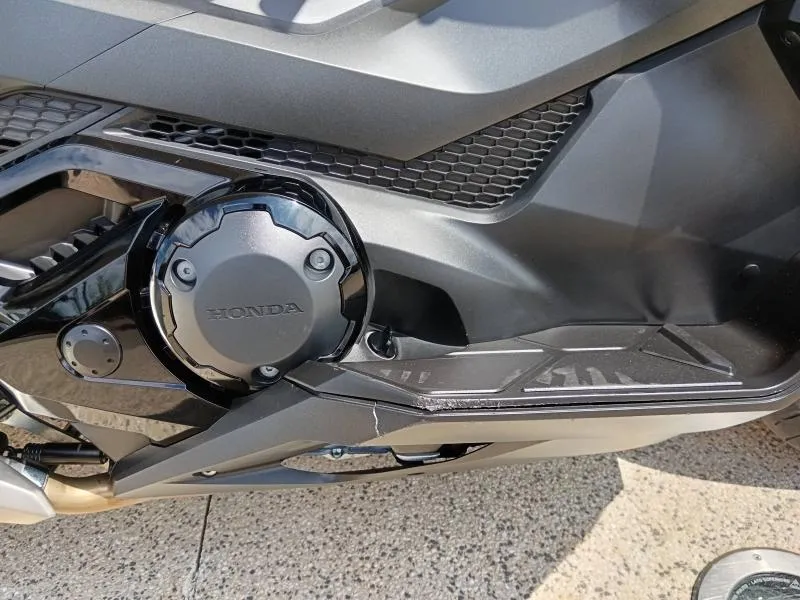 HONDA 2023 + TOP CASE