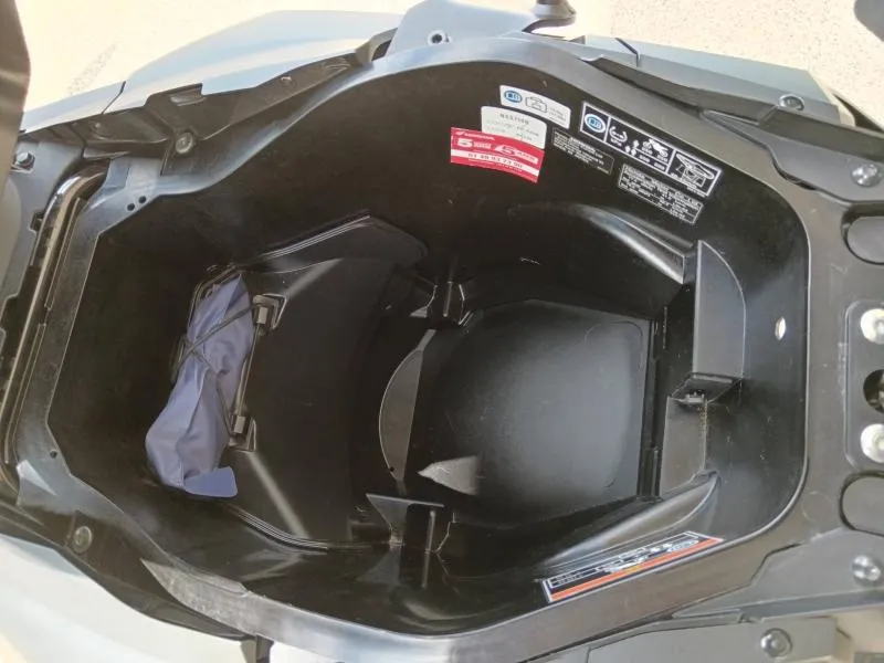 HONDA 2023 + TOP CASE